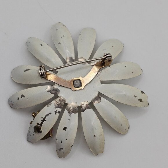 Vintage White Daisy 2pc Floral Flower Head Lapel Pin Brooch Set - Picture 9 of 13
